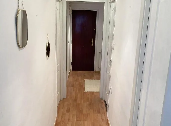 El Tesoro De Julieta - A Un Paso Del Centro - Wifi